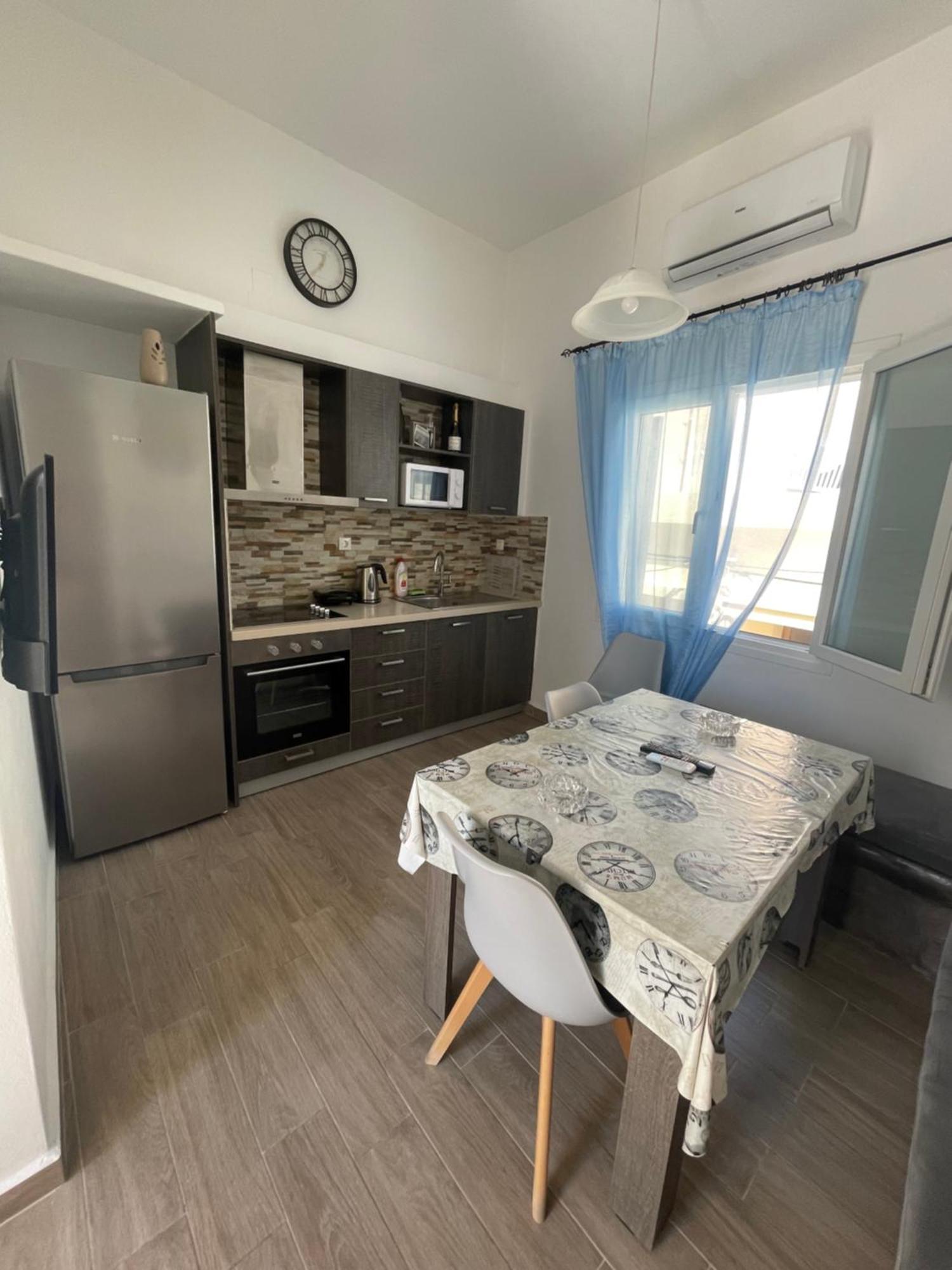 Modern & Comfortable House In The City Center Ermúpoli Kültér fotó